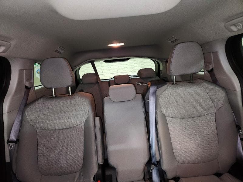2024 TOYOTA SIENNA LE 10