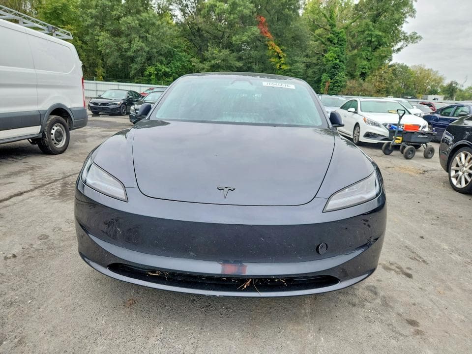 2025 TESLA MODEL 3 5