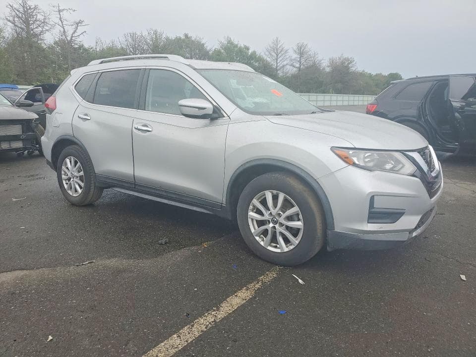 2019 NISSAN ROGUE SV 4