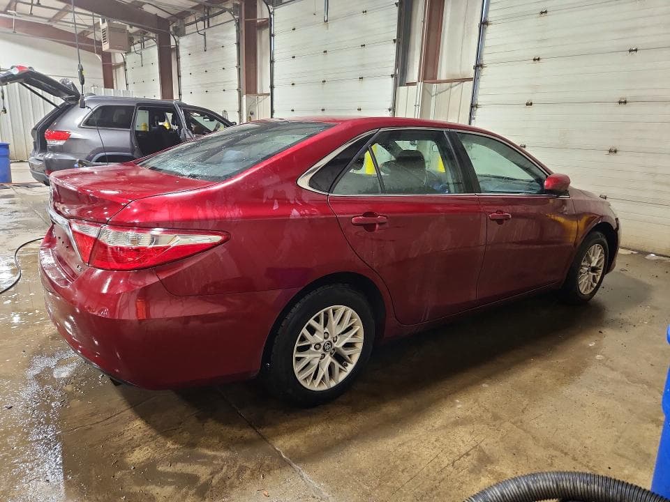 2017 TOYOTA CAMRY LE 3