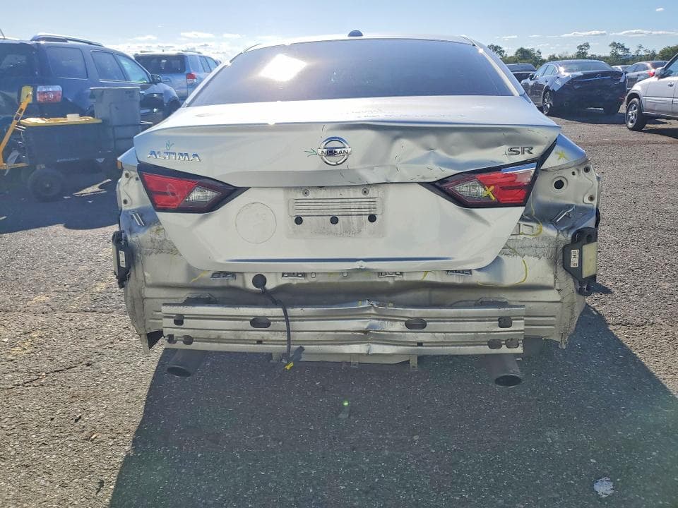 2021 NISSAN ALTIMA SR 6