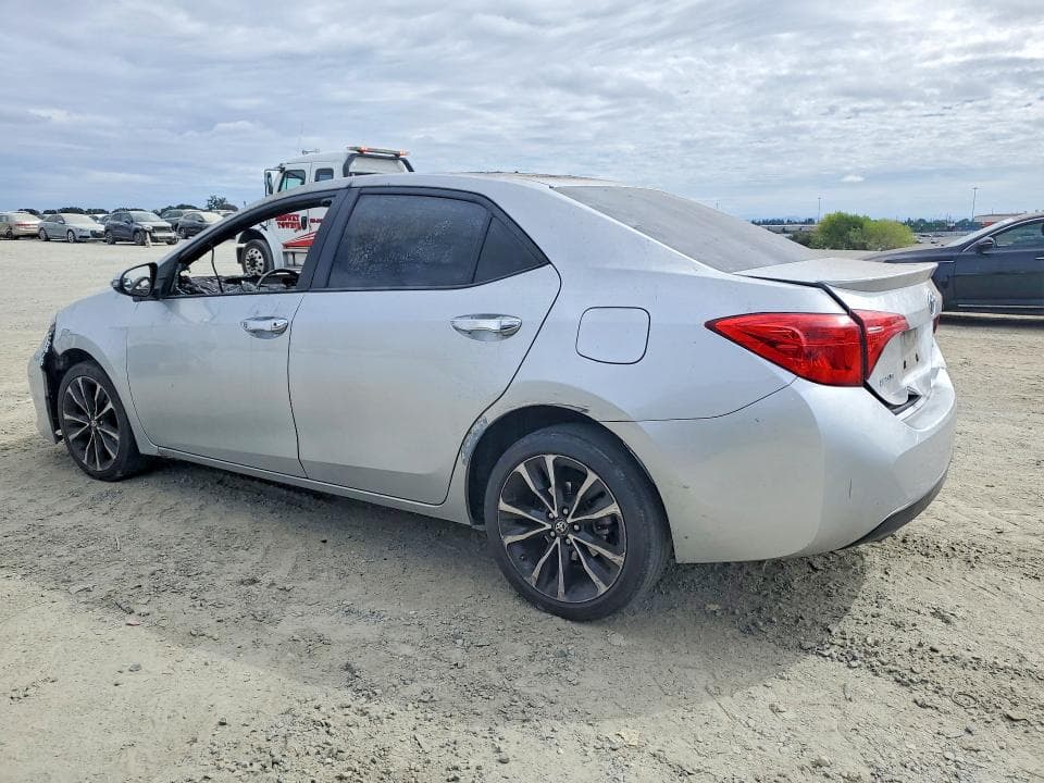 2017 TOYOTA COROLLA SE 2