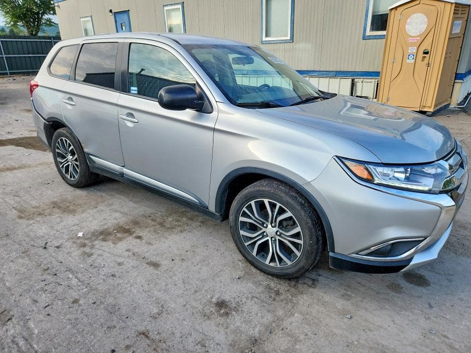 2018 MITSUBISHI OUTLANDER ES 4
