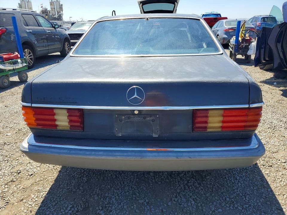 1986 MERCEDES-BENZ 560 SEC 6