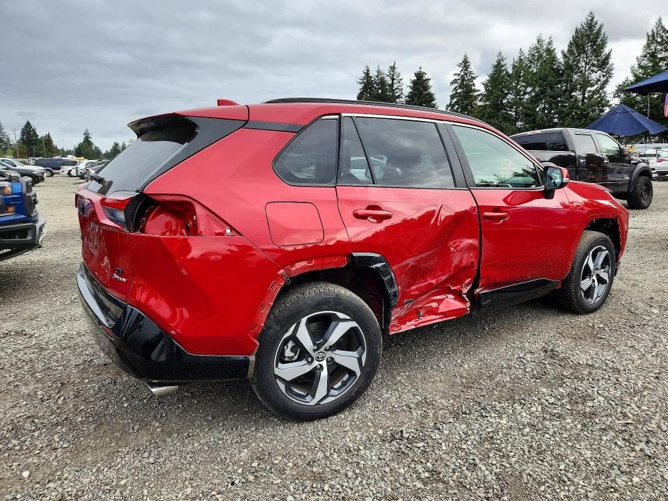 2025 TOYOTA RAV4 SE 3