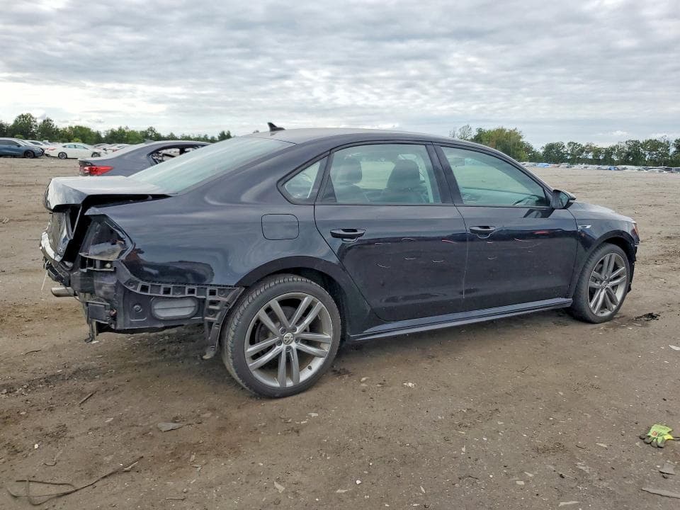 2018 VOLKSWAGEN PASSAT S 3