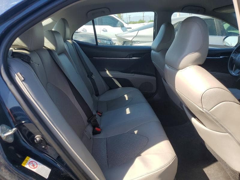 2018 TOYOTA CAMRY XSE 10