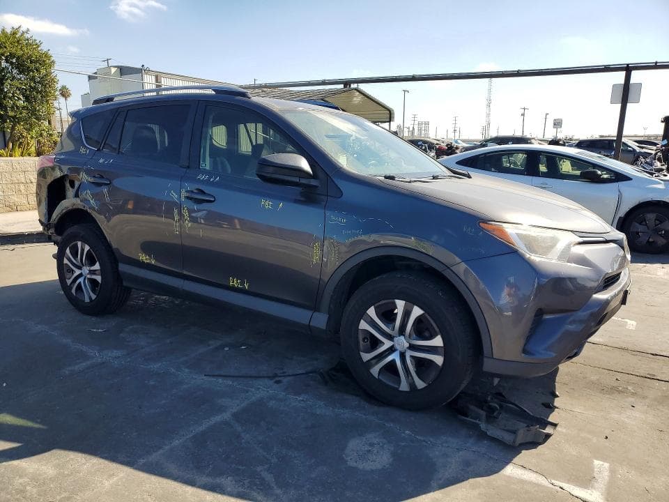 2017 TOYOTA RAV4 LE 4