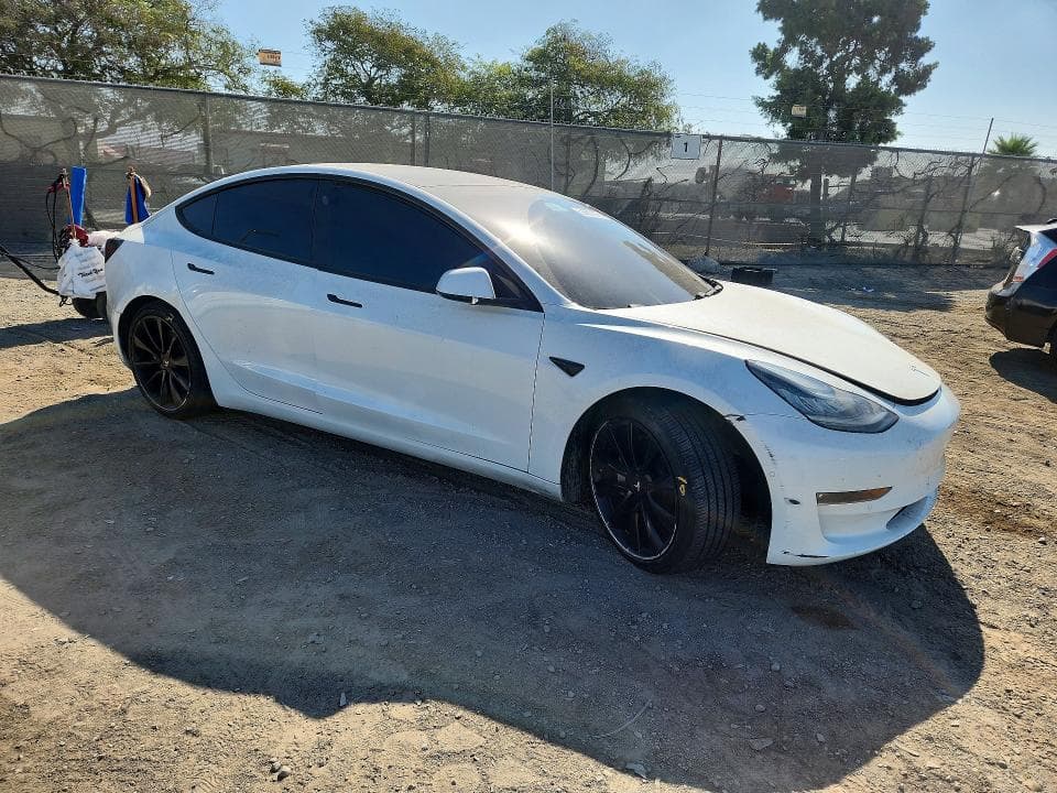 2020 TESLA MODEL 3 4