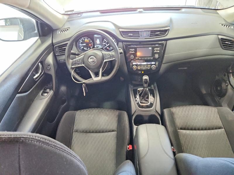 2017 NISSAN ROGUE SV 8