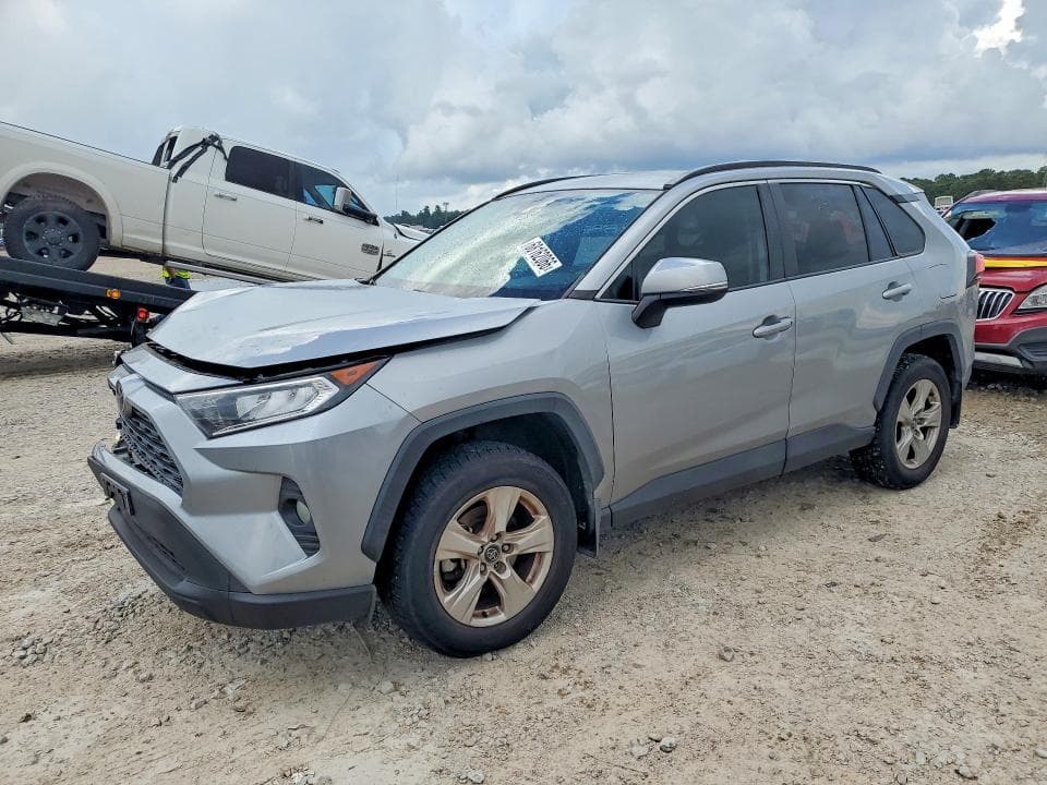 2020 TOYOTA RAV4 XLE - 1