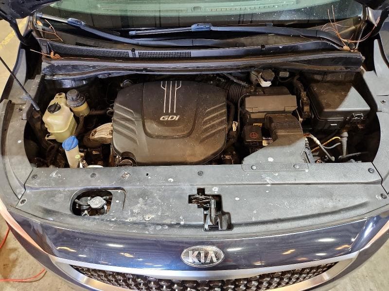 2017 KIA SEDONA LX 12