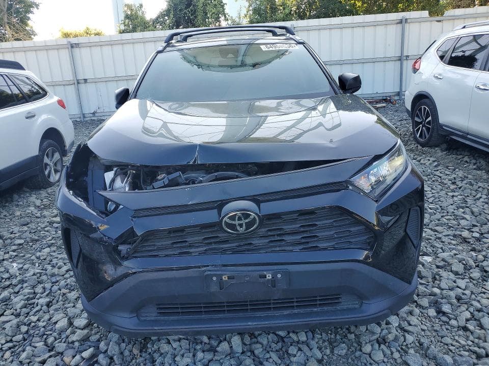 2021 TOYOTA RAV4 LE 5