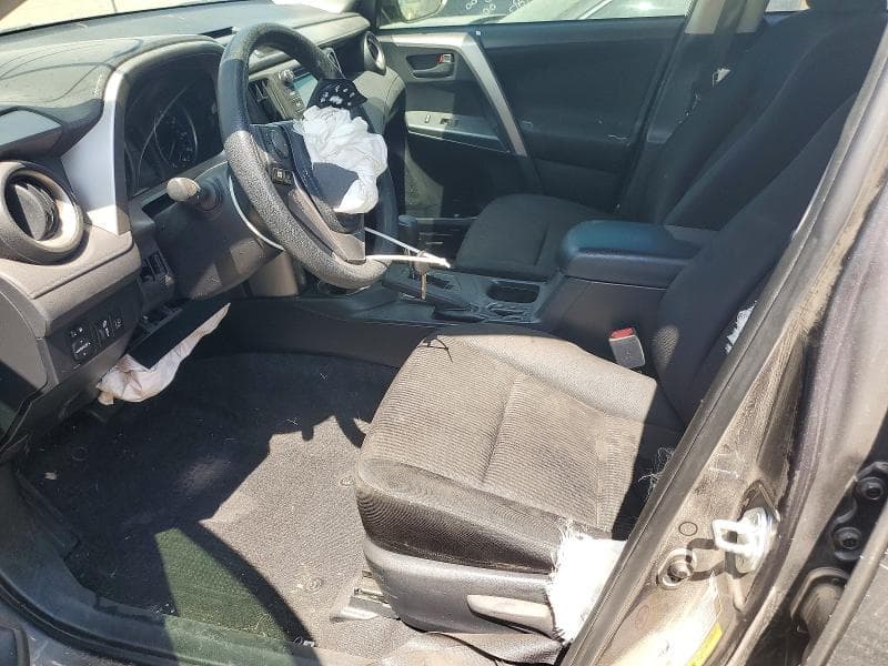 2017 TOYOTA RAV4 LE 7