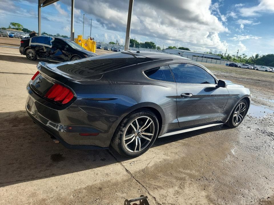2017 FORD MUSTANG 3