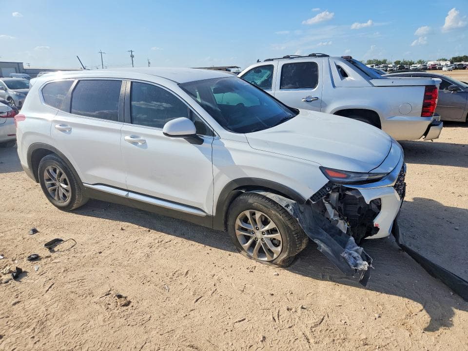 2019 HYUNDAI SANTA FE SE 4