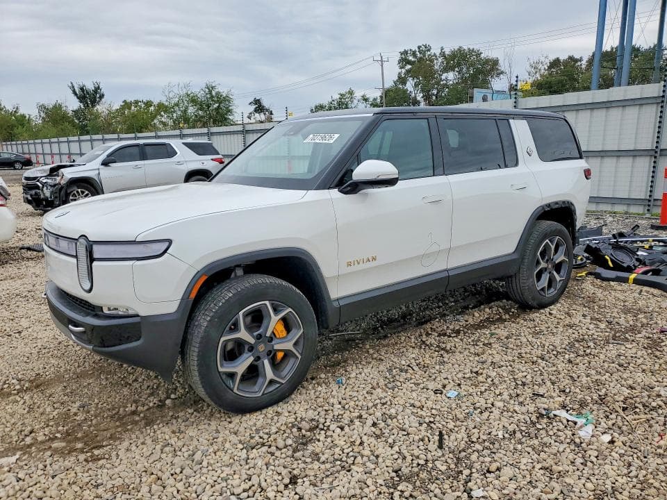 2023 RIVIAN R1S ADVENTURE - 1
