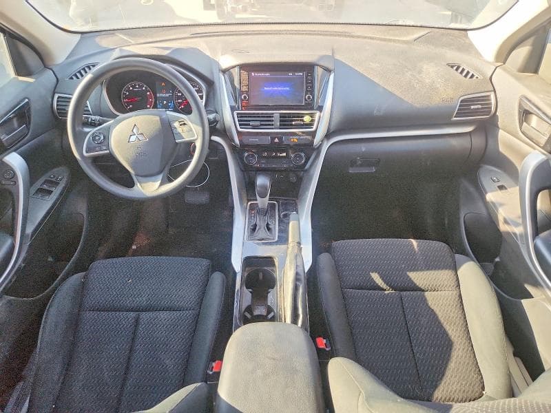 2018 MITSUBISHI ECLIPSE CROSS ES 8