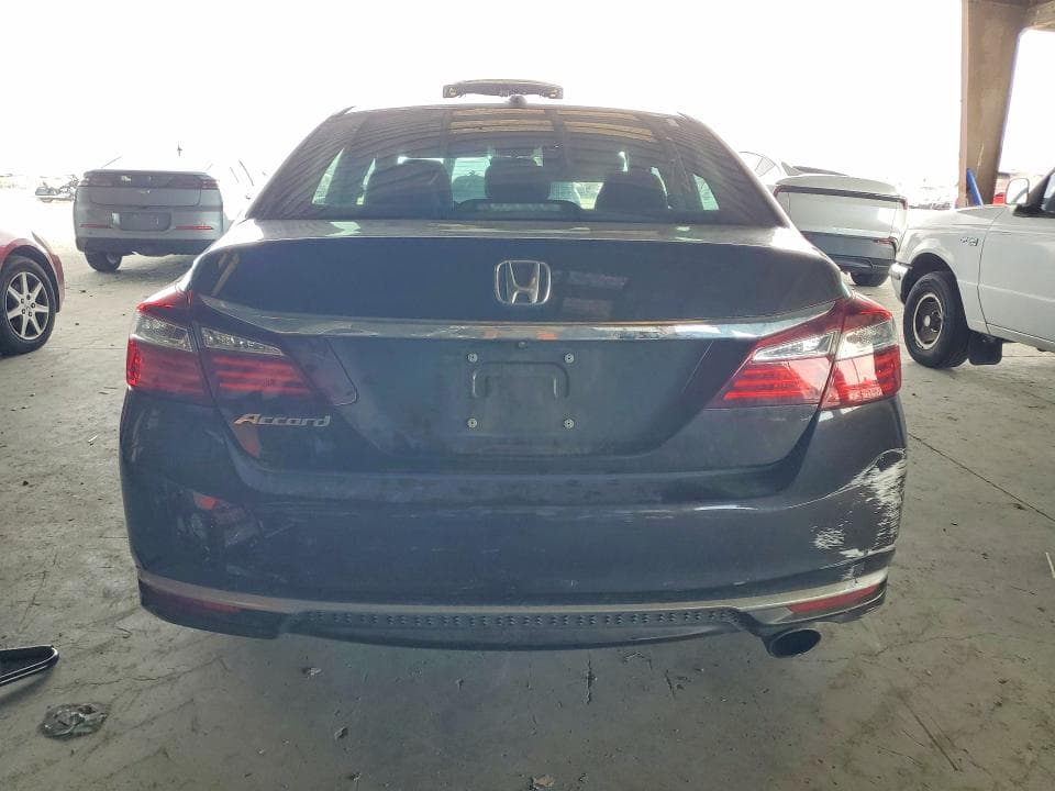 2017 HONDA ACCORD EX 6