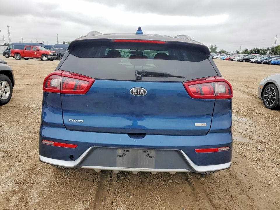 2019 KIA NIRO LX 6