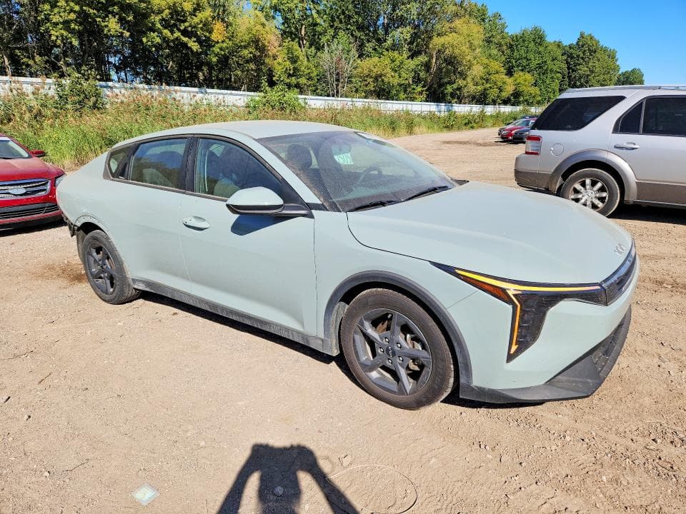 2025 KIA K4 LXS 4