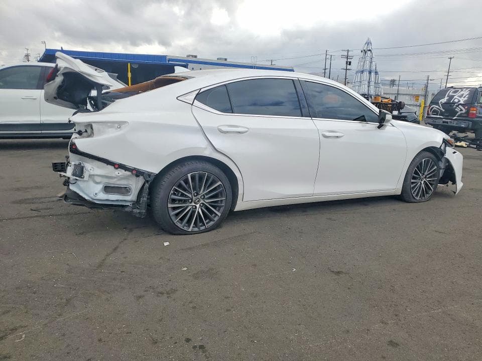 2025 LEXUS ES 300H BASE 3