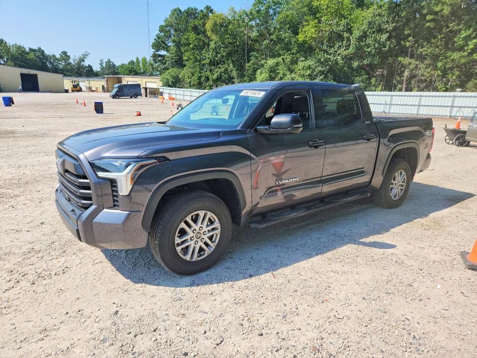 2022 TOYOTA TUNDRA SR5 - 1