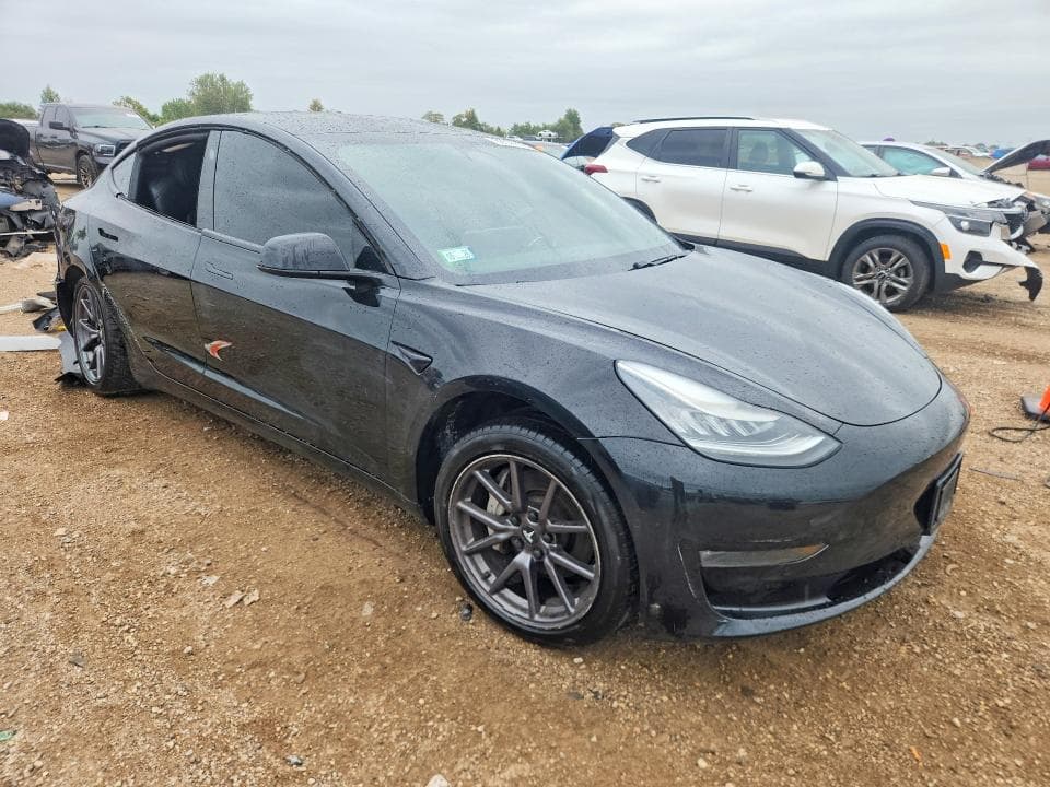 2019 TESLA MODEL 3 4