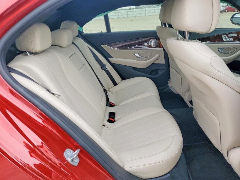 2017 MERCEDES-BENZ E 300 10