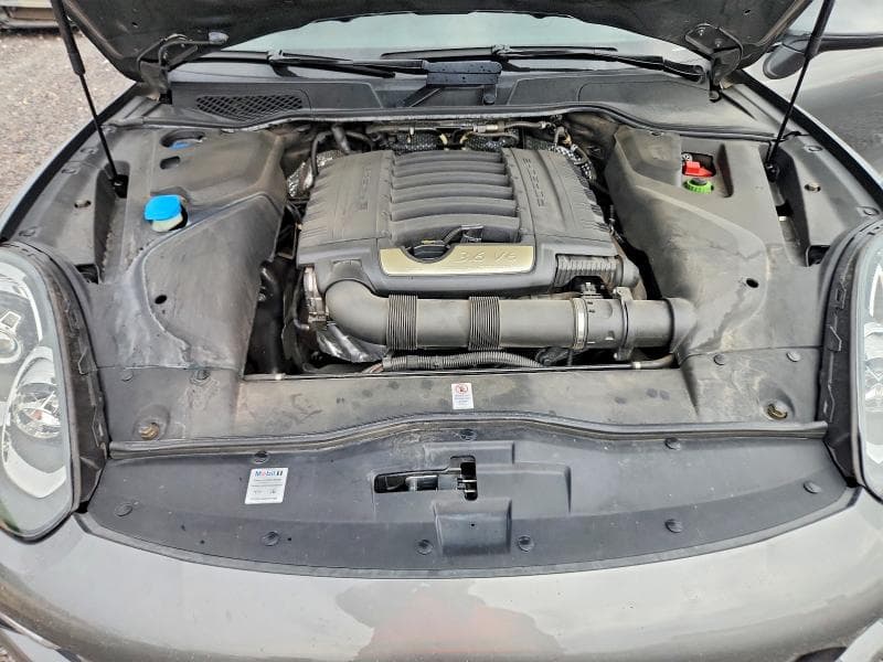 2018 PORSCHE CAYENNE 12