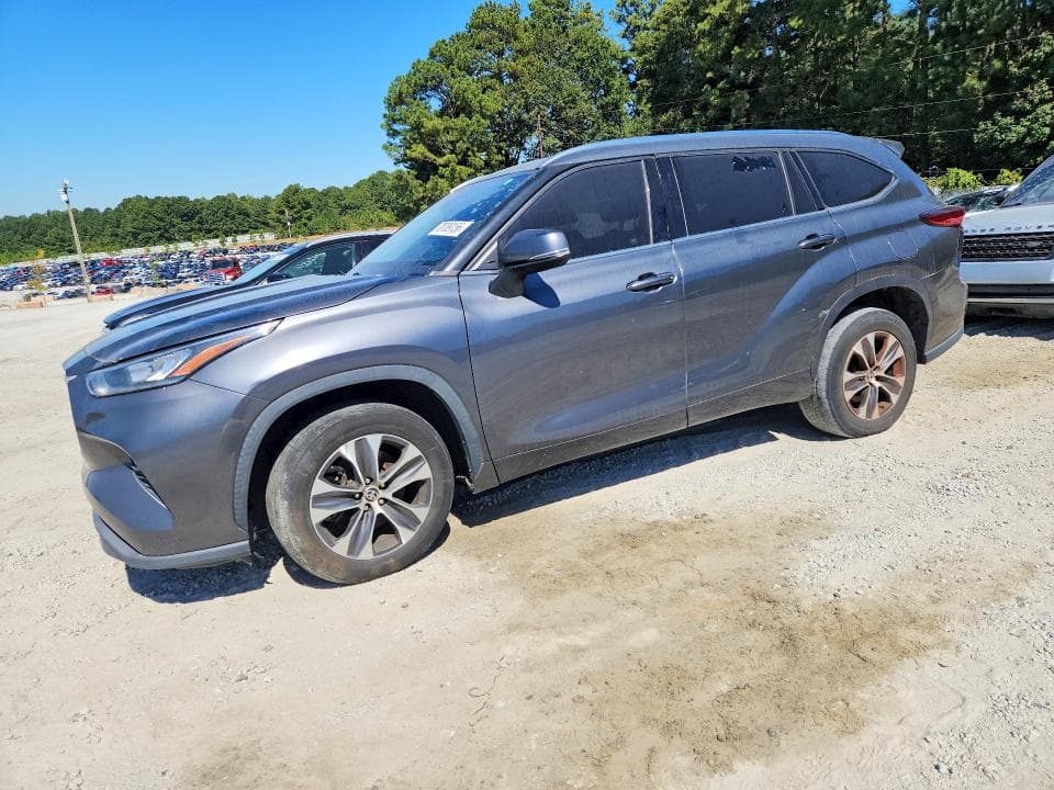 2020 TOYOTA HIGHLANDER XLE