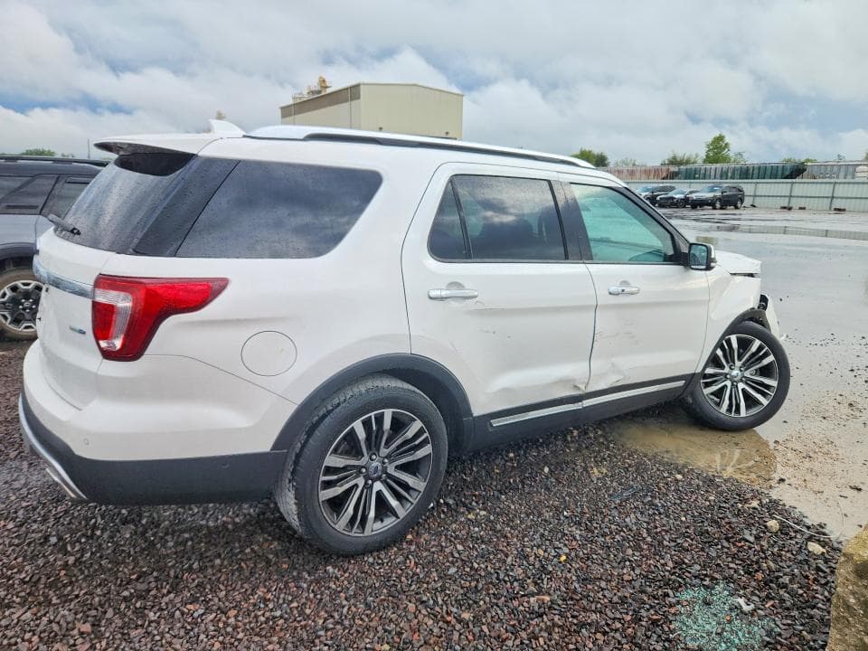 2017 FORD EXPLORER PLATINUM 3