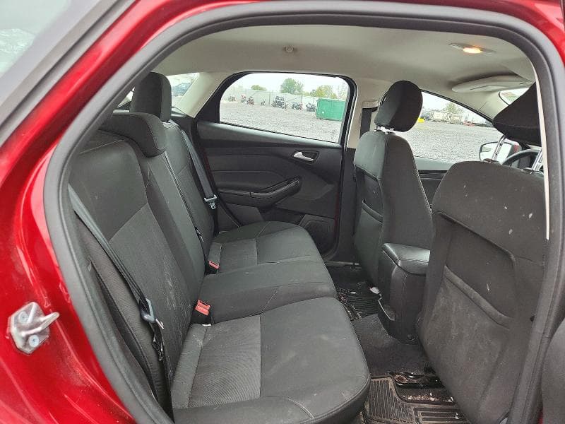 2017 FORD FOCUS SE 10