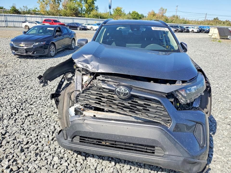 2019 TOYOTA RAV4 LE 5
