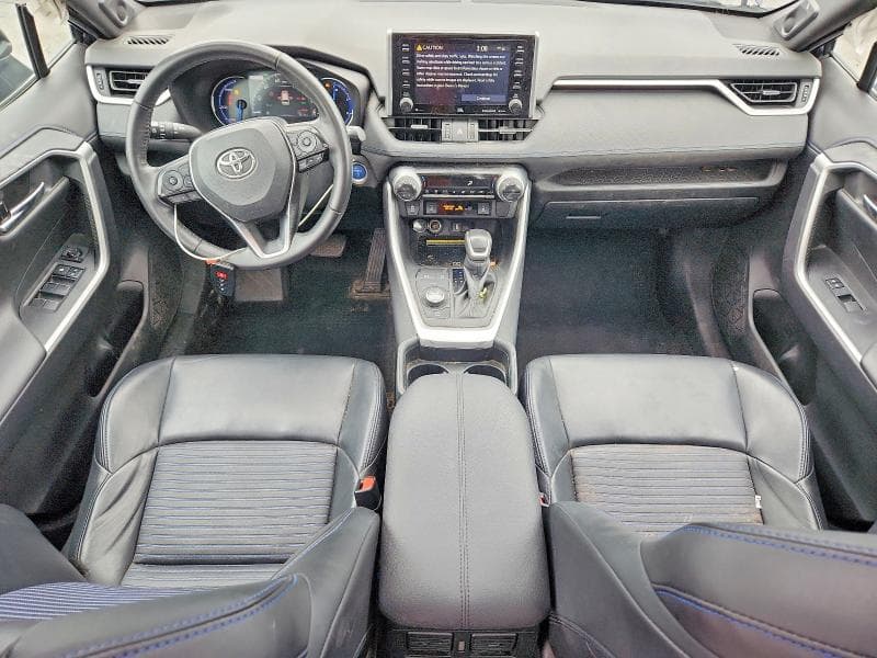 2020 TOYOTA RAV4 XSE 8