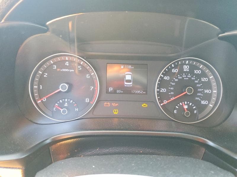 2019 KIA FORTE S 9