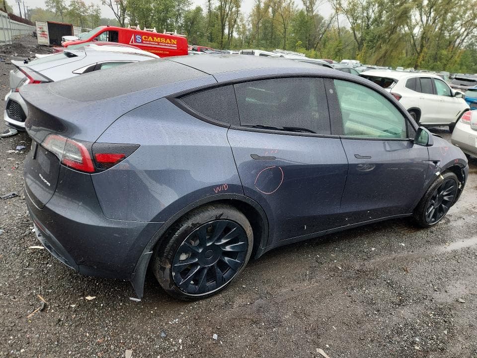 2023 TESLA MODEL Y 3