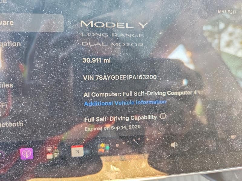 2023 TESLA MODEL Y 9