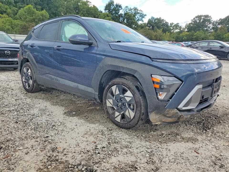 2024 HYUNDAI KONA SEL 4