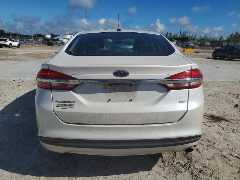 2017 FORD FUSION SE 6
