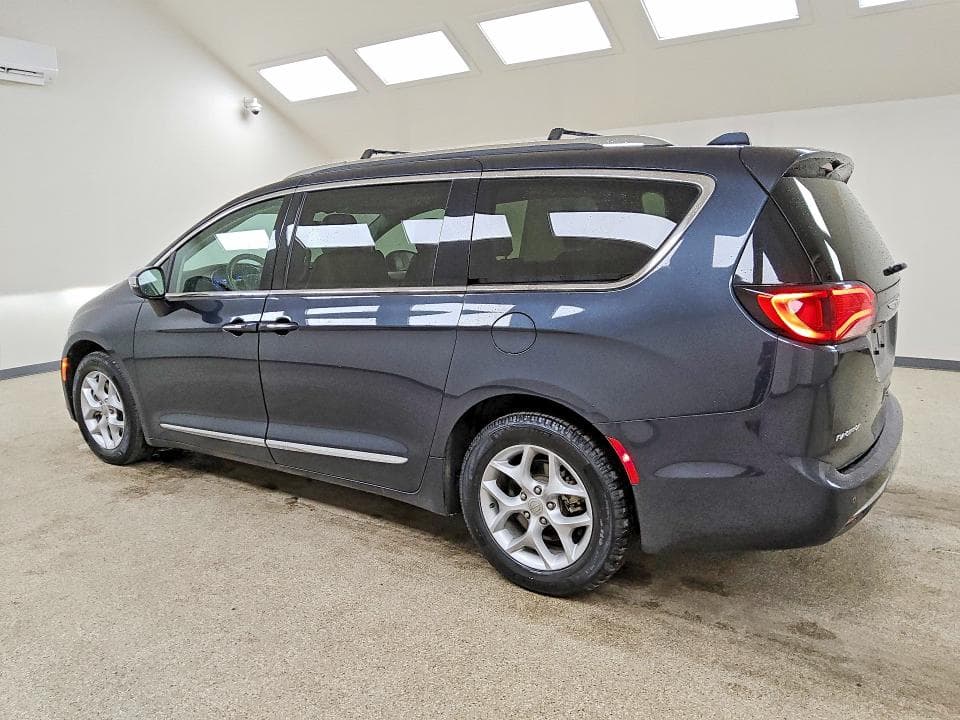 2020 CHRYSLER PACIFICA LIMITED 2