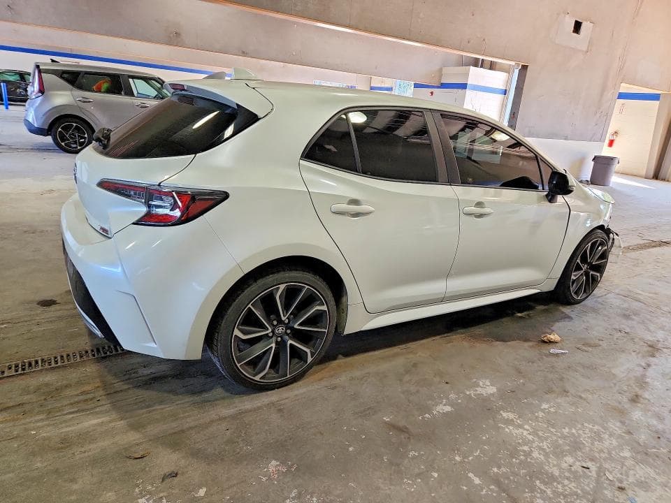 2019 TOYOTA COROLLA HATCHBACK XSE 3