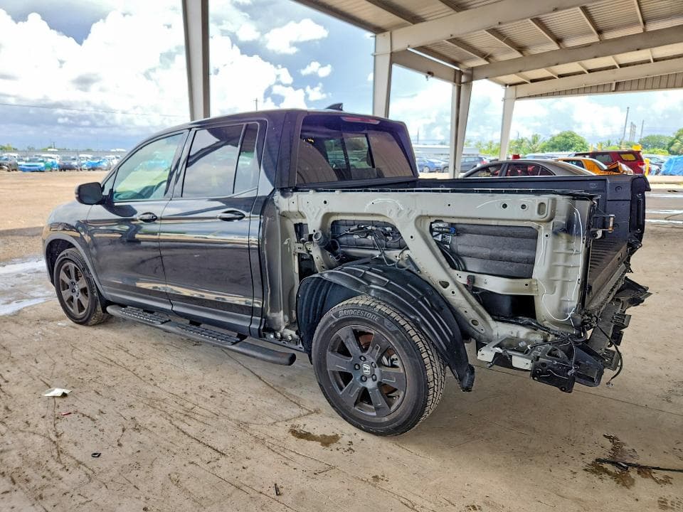 2020 HONDA RIDGELINE BLACK EDITION 2