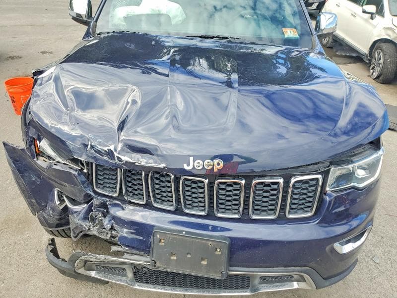 2017 JEEP GRAND CHEROKEE LIMITED 11