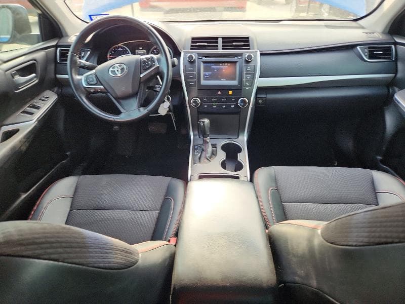 2017 TOYOTA CAMRY SE 8