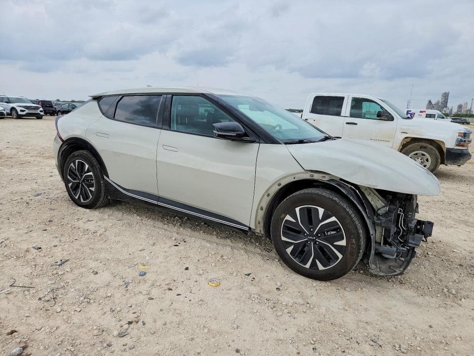 2024 KIA EV6 WIND 4