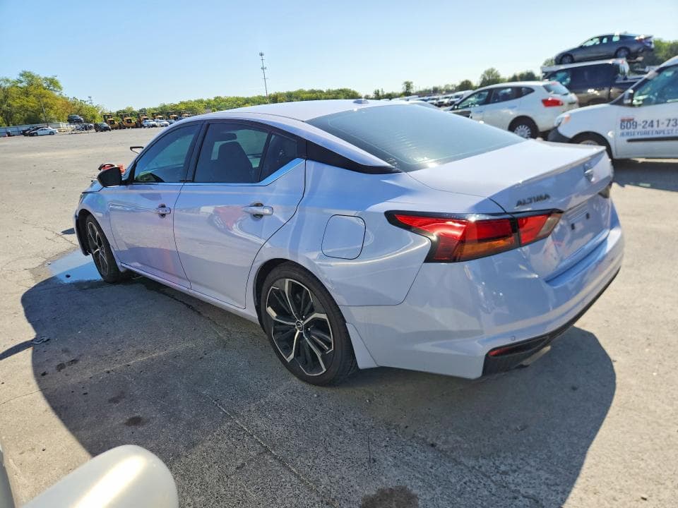 2025 NISSAN ALTIMA SR 2