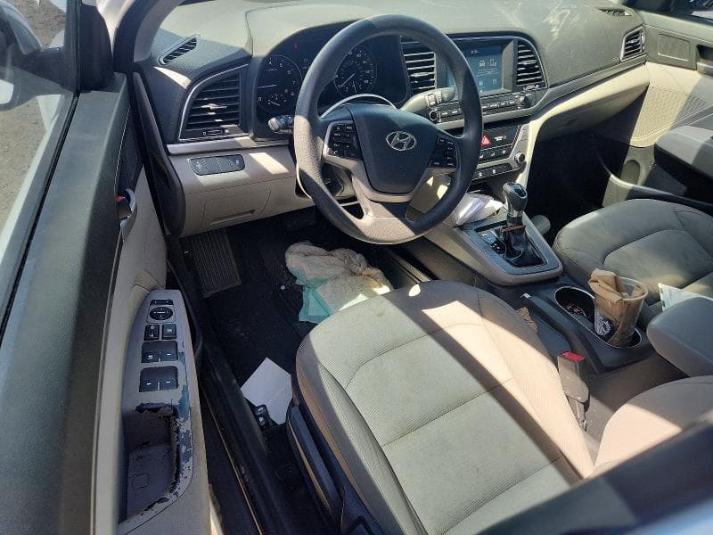 2017 HYUNDAI ELANTRA SE 8