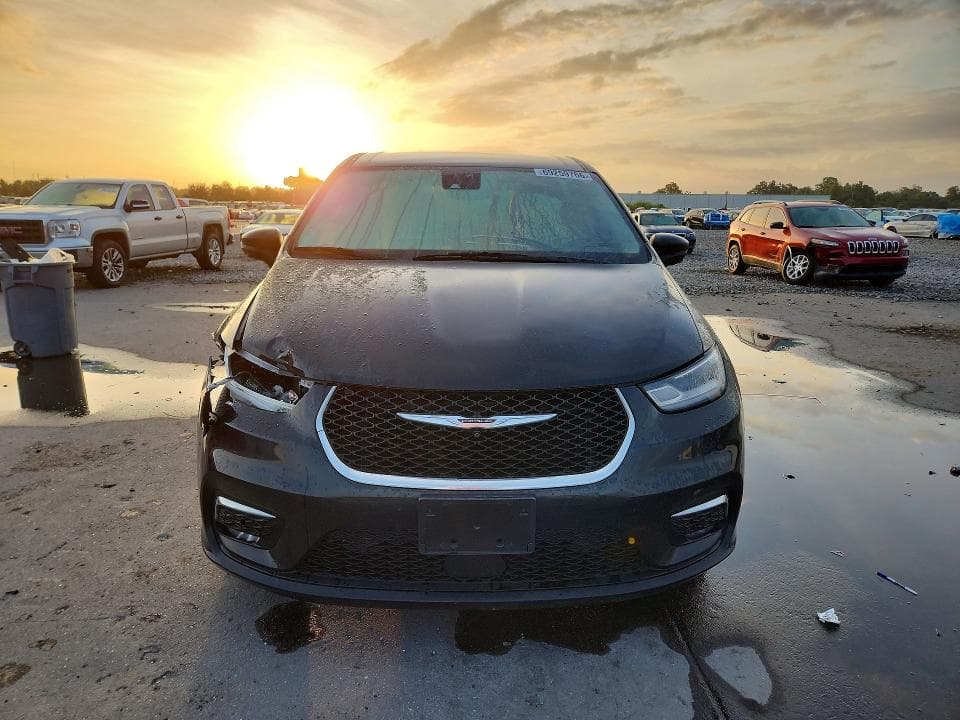 2023 CHRYSLER PACIFICA HYBRID TOURING L 5