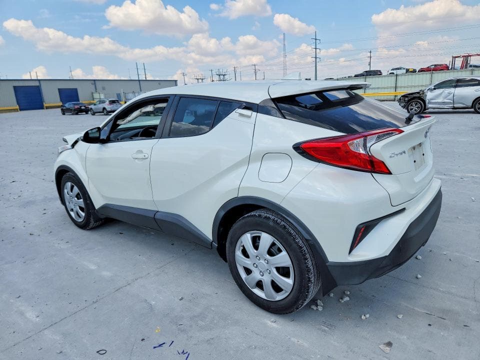 2019 TOYOTA C-HR LE 2